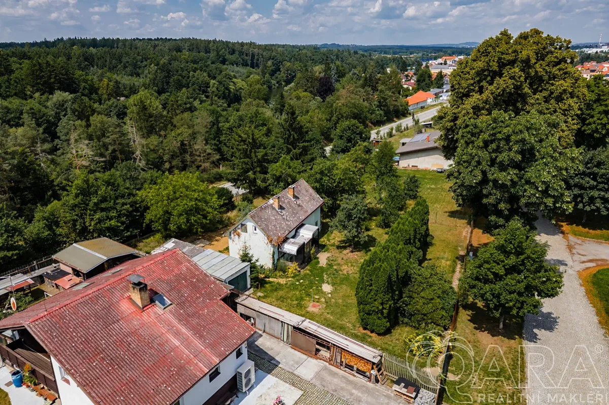 Prodej stavebního pozemku 1029 m²